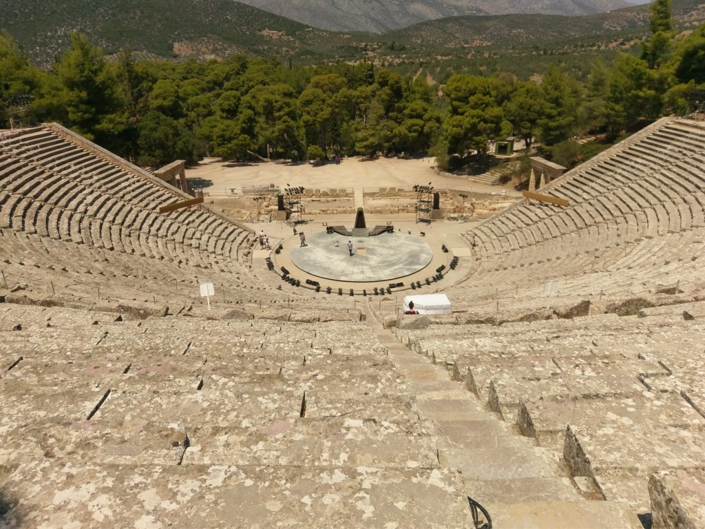 Ausblick auf das Antike Theater von den letzten Reihe
