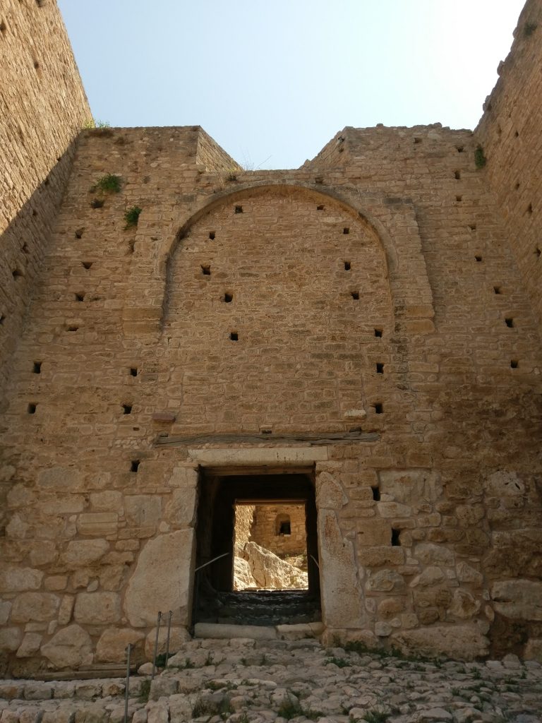 Das zweite Tor der Burg